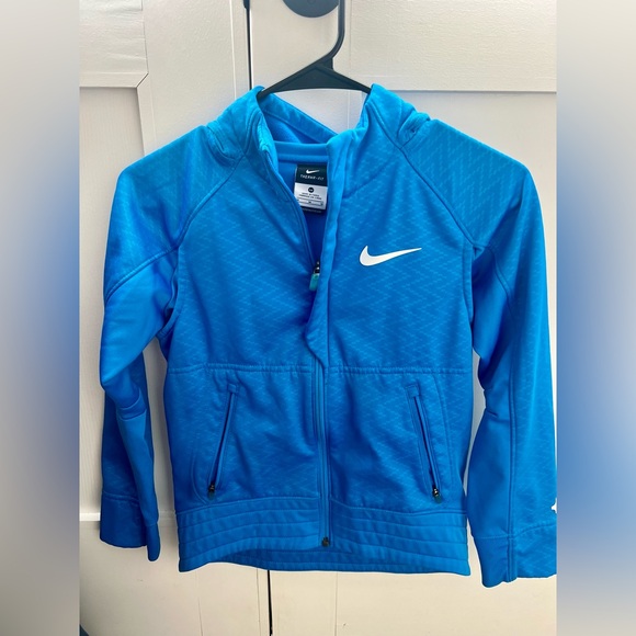 Youth boys size M zip up Nike hoodie- PERFECT CONDITION - Picture 2 of 5